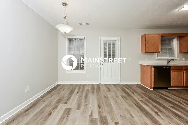 Building Photo - 3 Bedroom Pet-Friendly Home in COVINGTON, GA with Main Street Renewal