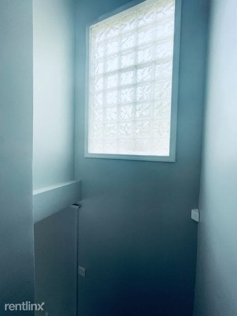 Building Photo - 3 br, 2 bath House - 7075 Meadow Ave