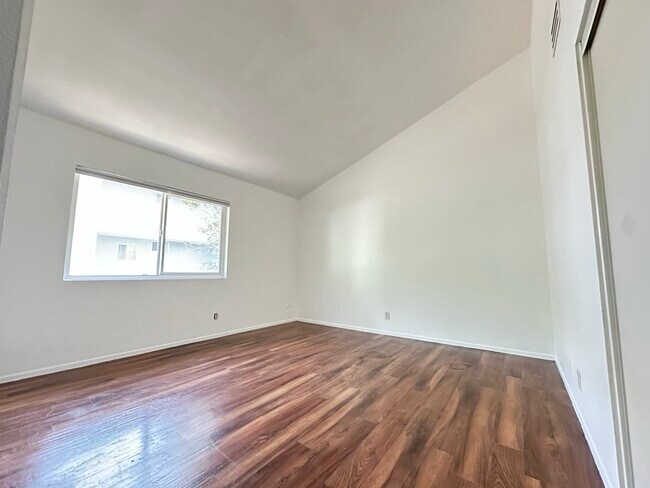 Foto del edificio - 11014 Arminta St