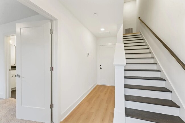 Photo - 608 Markham St Townhome