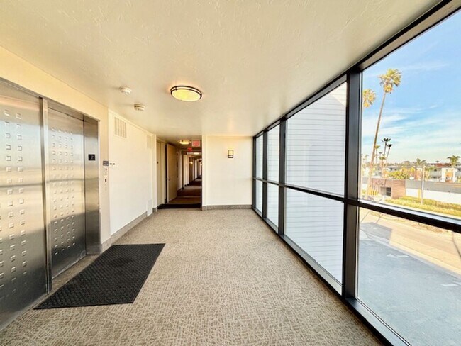 Foto del edificio - 3101 Peninsula Rd