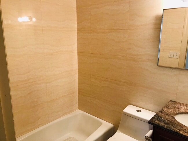 BATHROOM - 317 Hamilton St