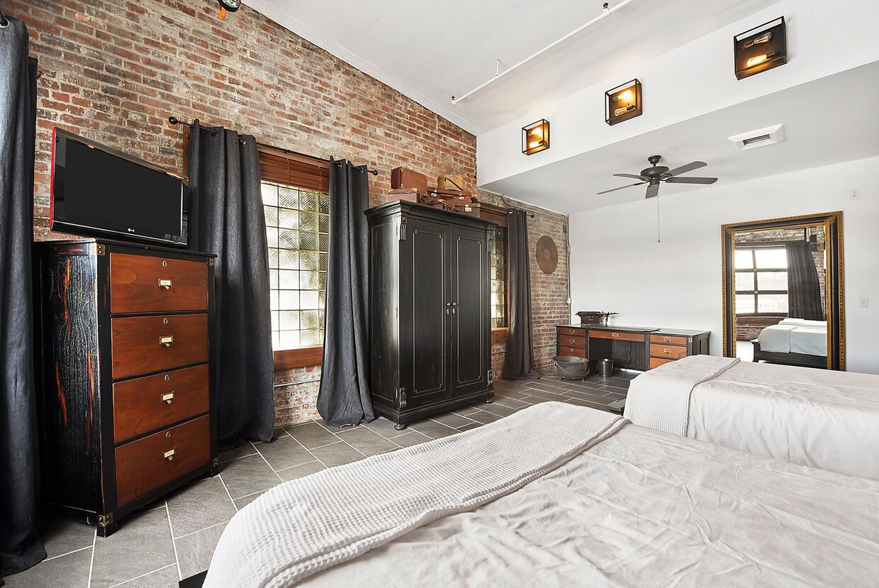 Primary Photo - Spectacular, Furnished 3-Bedroom Loft