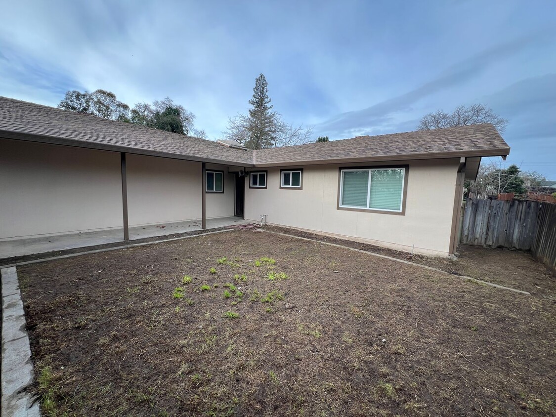 Primary Photo - Gorgeous updated home with large side yard!
