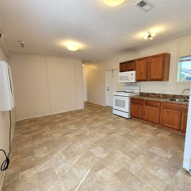 Foto del edificio - 2602 Castledale Dr