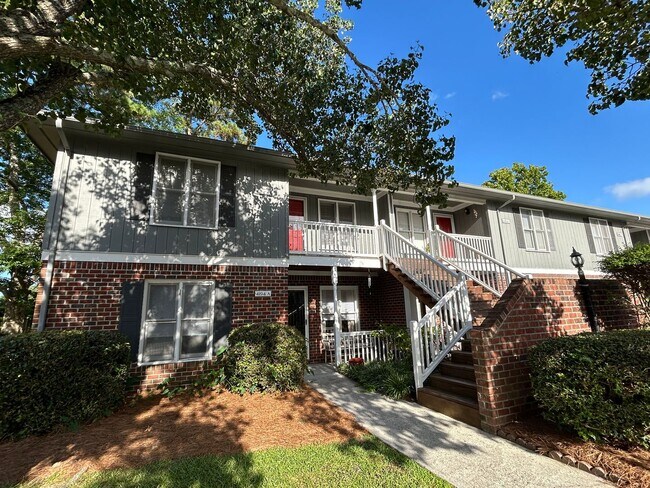 Foto del edificio - Charming 2BR Condo – Move-In Ready!