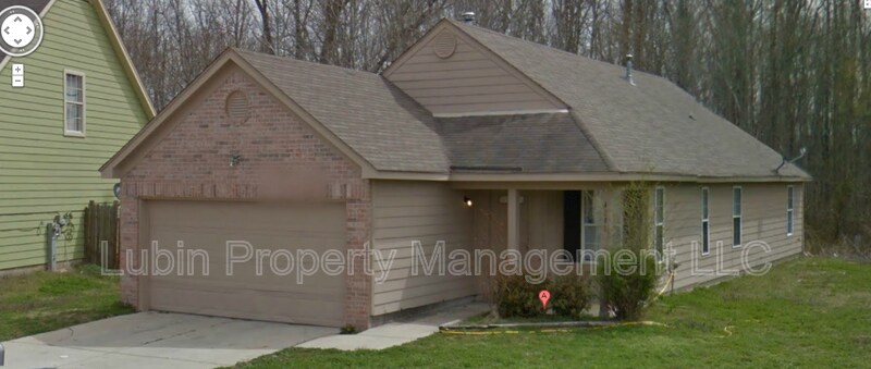 Foto principal - 4881 Royal Run Dr