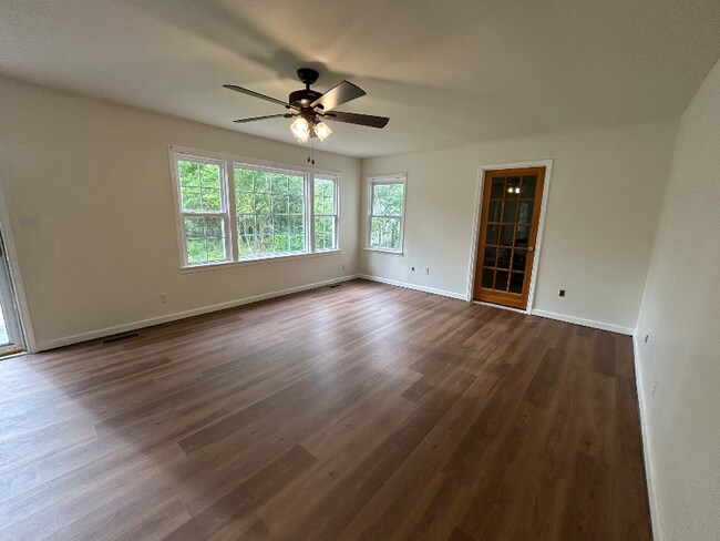 Foto del edificio - 816 E Tombigbee St