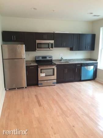 Building Photo - 2 br, 1 bath Apartment - 331 N 40 th Street