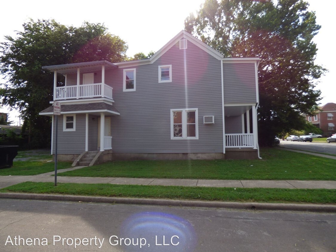 Building Photo - 803 Themis St