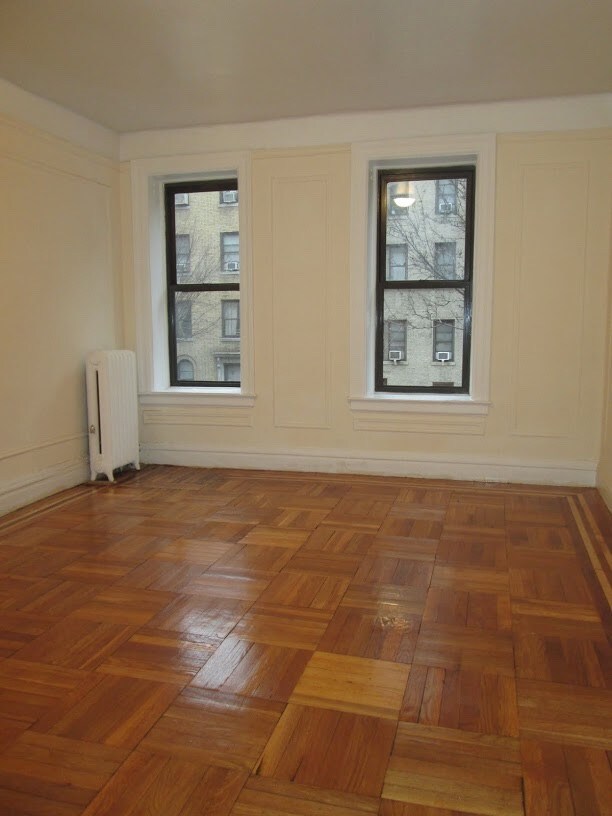 Building Photo - 1-9 Seaman Avenue