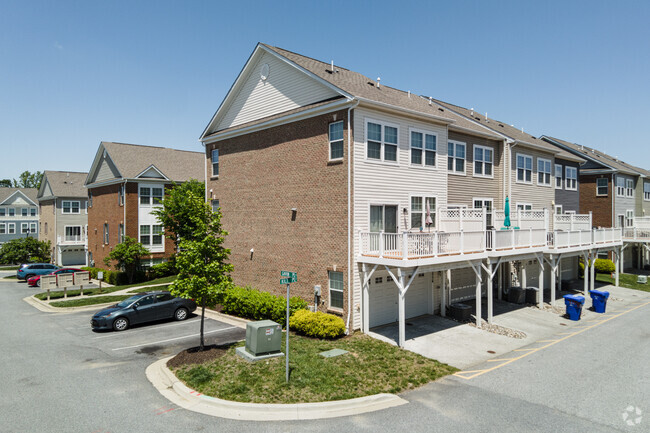 Building Photo - Collection at Scotland Heights