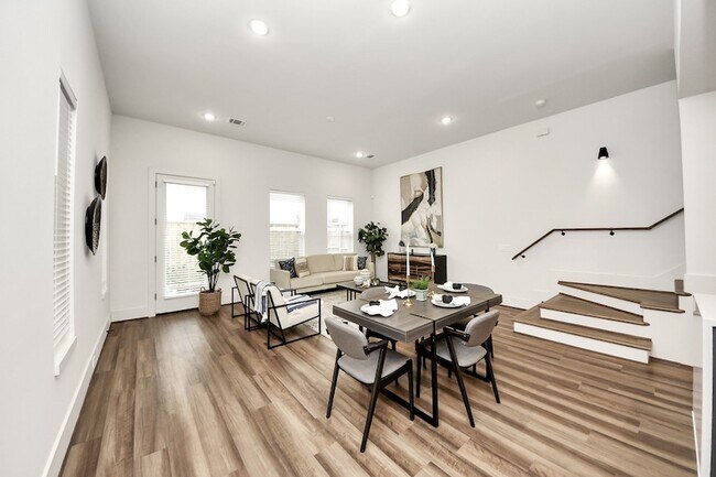 Foto del edificio - 879 Rachel St