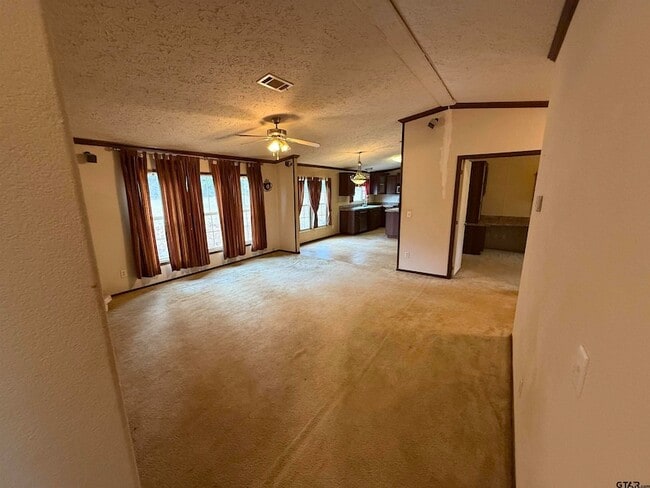 Foto del edificio - 235 CR 2445