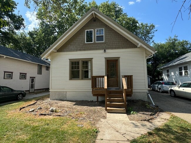 Building Photo - 115 Linden Ave