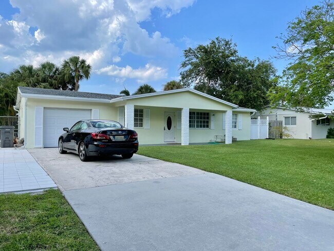 Foto del edificio - 2395 Idlewild Rd
