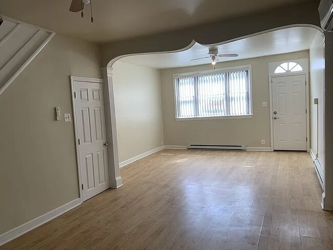 Building Photo - 3025 Weikel St