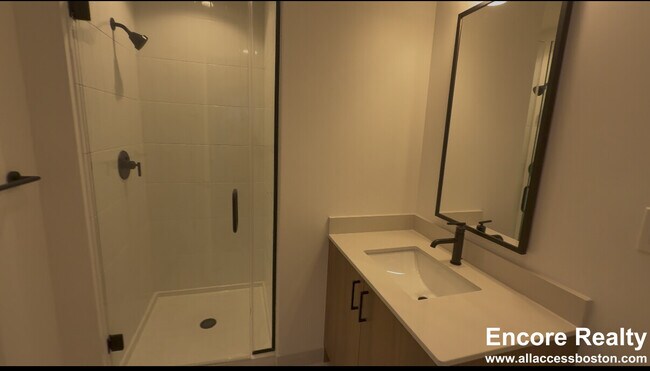 Building Photo - 199 Gardner St