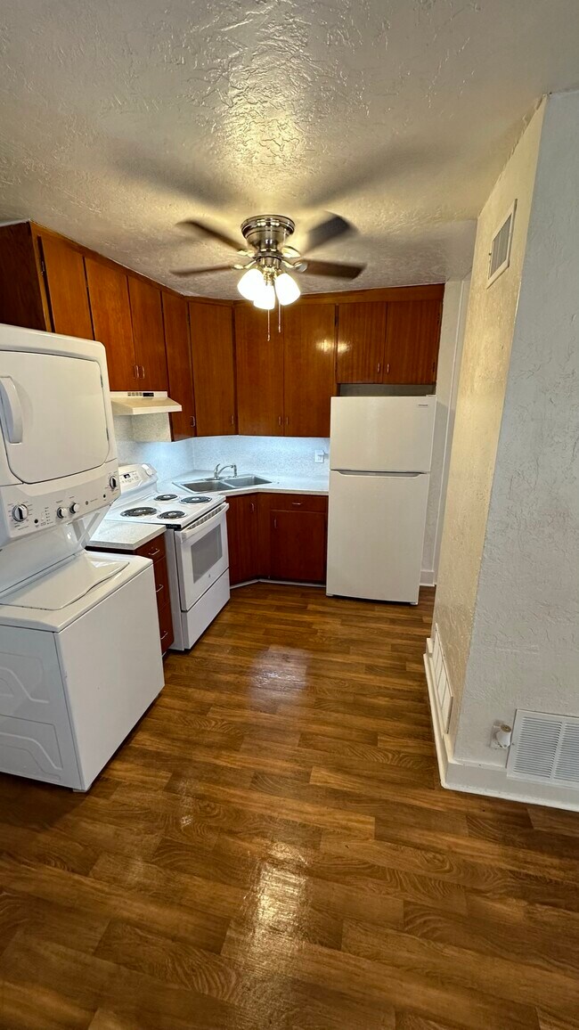 Foto del edificio - 3404 Garfield St
