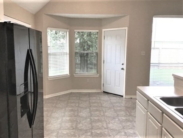Building Photo - 4715 Meadows Edge Ln