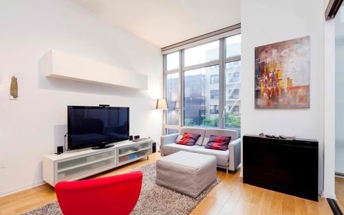 Primary Photo - 315 W 52nd St