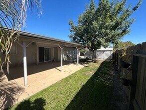Building Photo - 551 W Windsor Dr