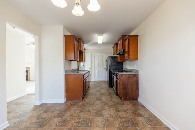 Building Photo - ST. MARTIN SCHOOL DISTRICT - 3 BED 2 BATH ...