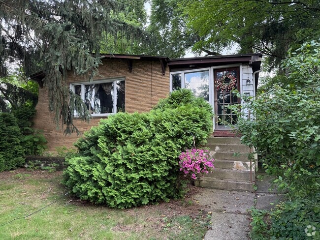 Building Photo - 4668 Brownsville Rd
