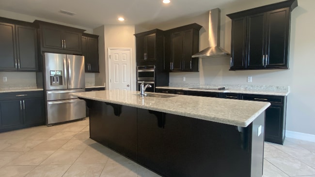 Photo - 2066 Cresswell St House