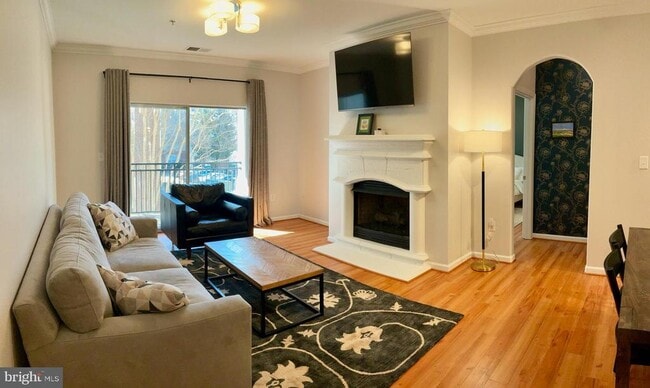 Building Photo - 12937 Centre Park Cir