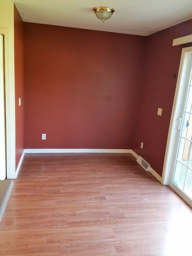 Building Photo - 309 Chadham Ct