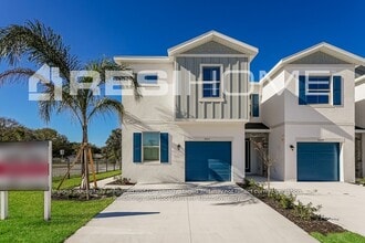 Building Photo - 28426 Punto Azul Pl