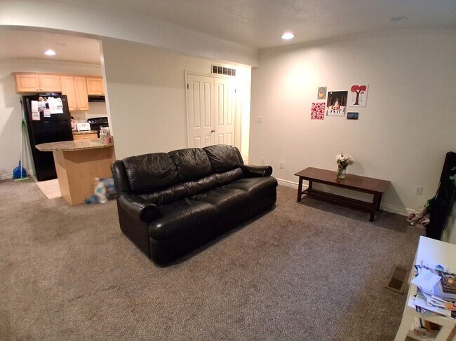 Foto del edificio - 1533 Riverside Ave