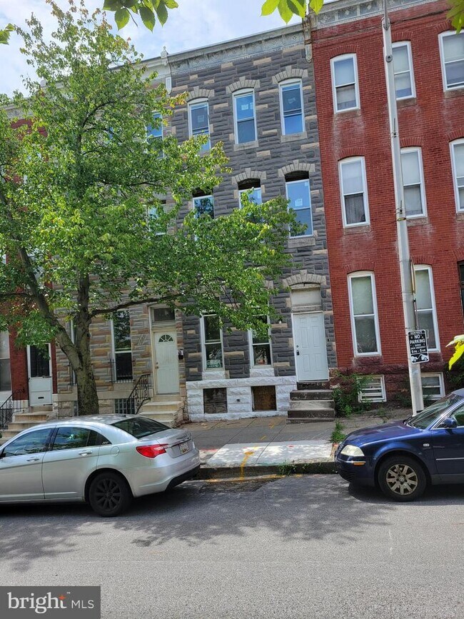 Foto del edificio - 1806 N Broadway