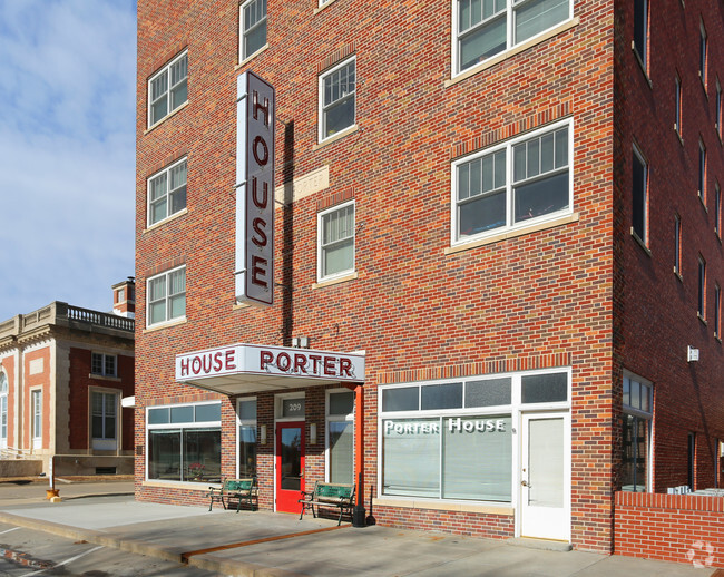 Building View - Porter House