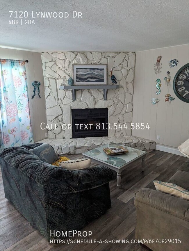 Building Photo - Temple Terrace Pool Home