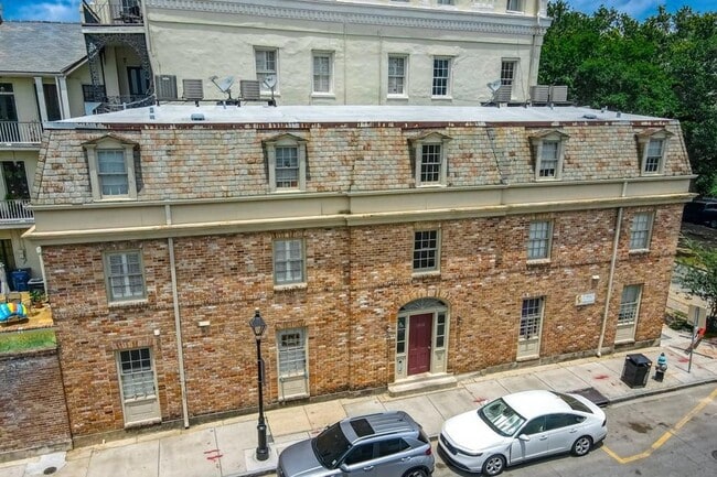 Photo - 1323 Dauphine St Apartment