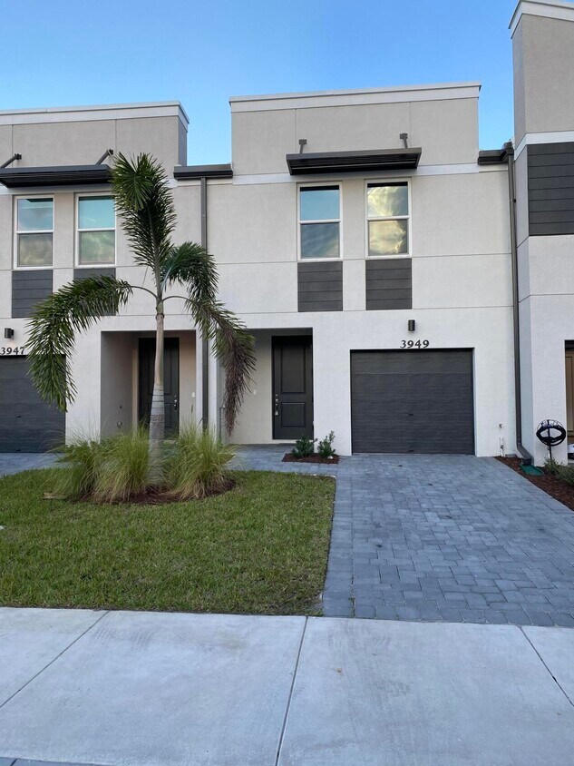 3949 Mentmore Ln, Stuart, FL 34997 Townhome Rentals in Stuart FL