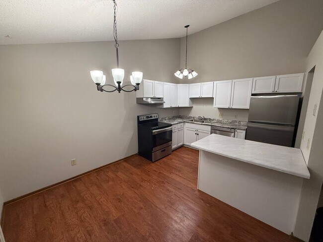 Foto del edificio - 9370-9372 176th St W