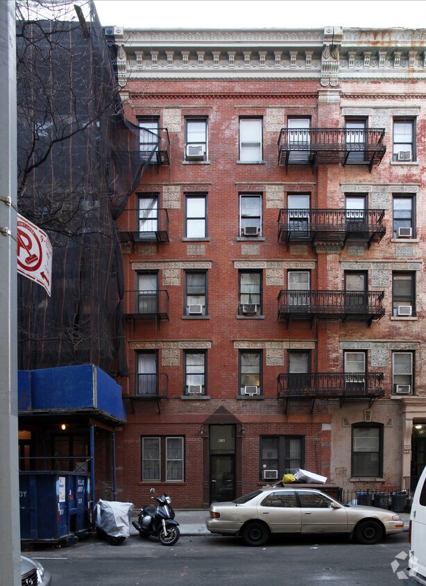 Building Photo - 418 E 73rd St