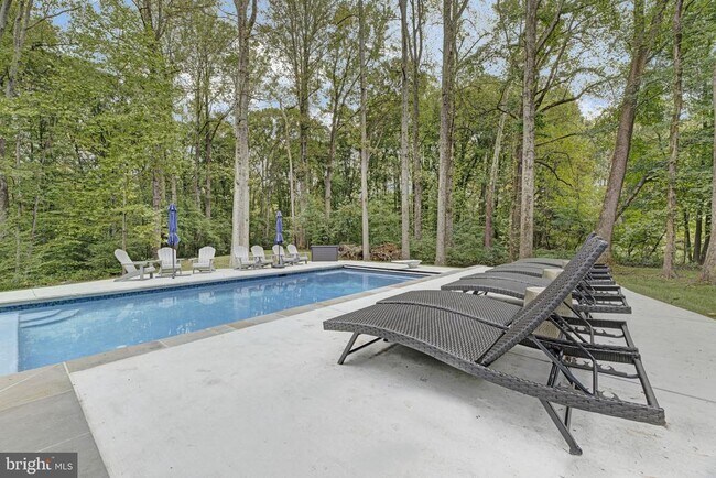 Foto del edificio - 1085 Pemberton Ln
