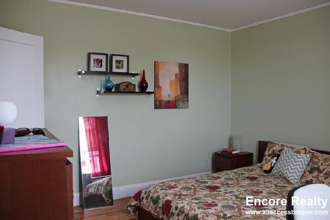 Foto del edificio - 1450 Commonwealth Ave