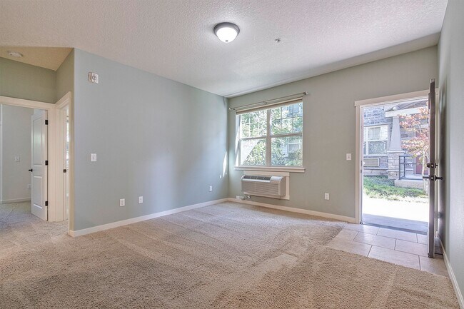 Foto del edificio - Lower Level Unit in Arbor Pass