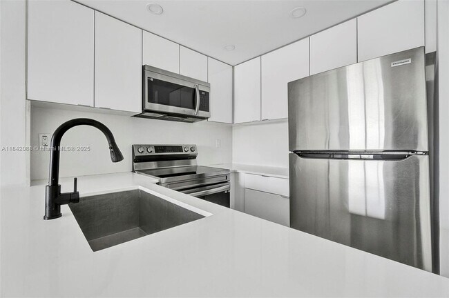 Foto del edificio - 620 SW 10th St