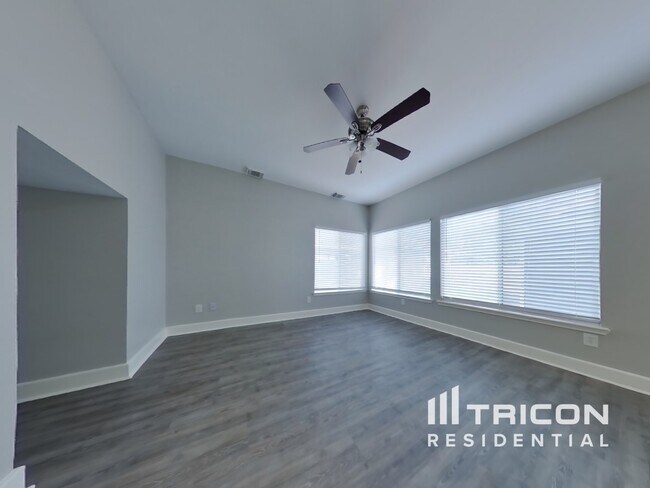 Foto del edificio - 15839 S Alley Ct