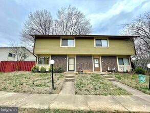 Building Photo - 10662 Spring Oak Ct