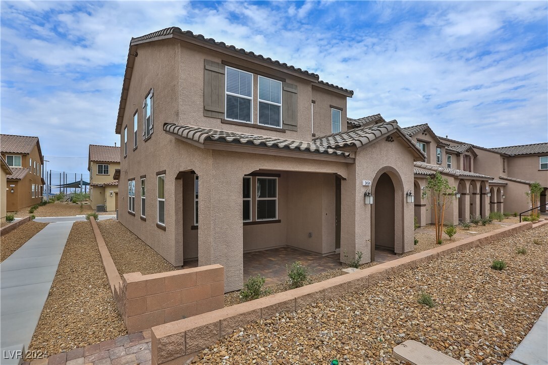 Primary Photo - 3464 Covilha Ln