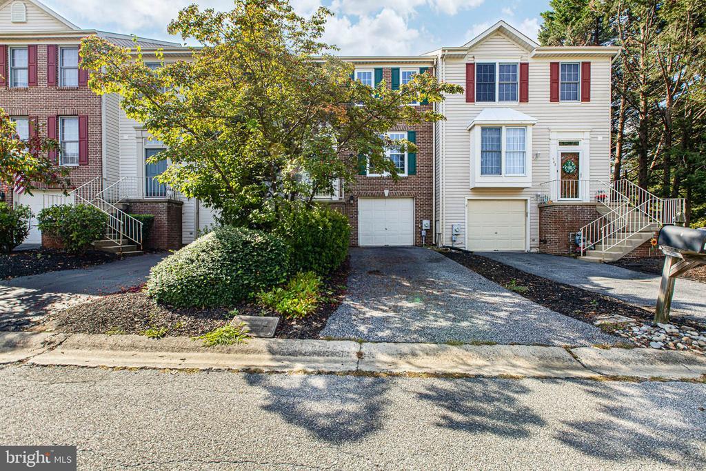 Foto principal - 121 Steven Ln