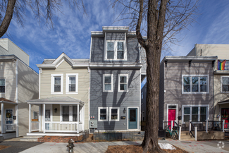 Building Photo - 1512 Gales St NE