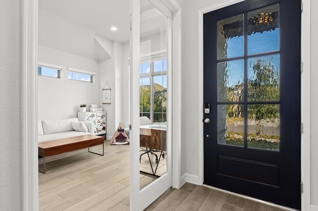 Building Photo - 1909 Sir Nathaniel Ln